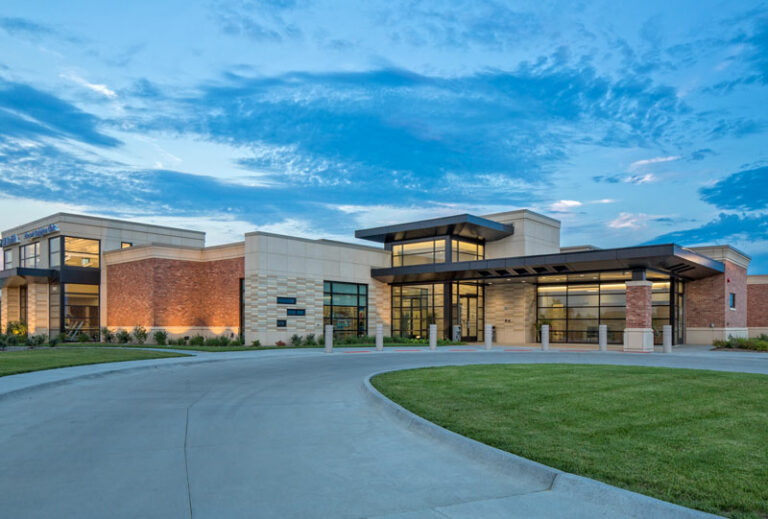 CHI Health Clinic – 161st & Maple - Altus Architectural Studios